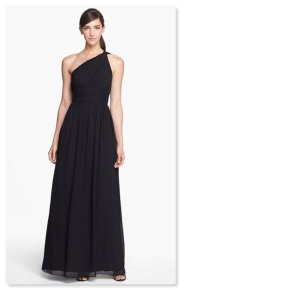 Donna Morgan Dresses & Skirts - Donna Morgan One Shoulder Formal Dress